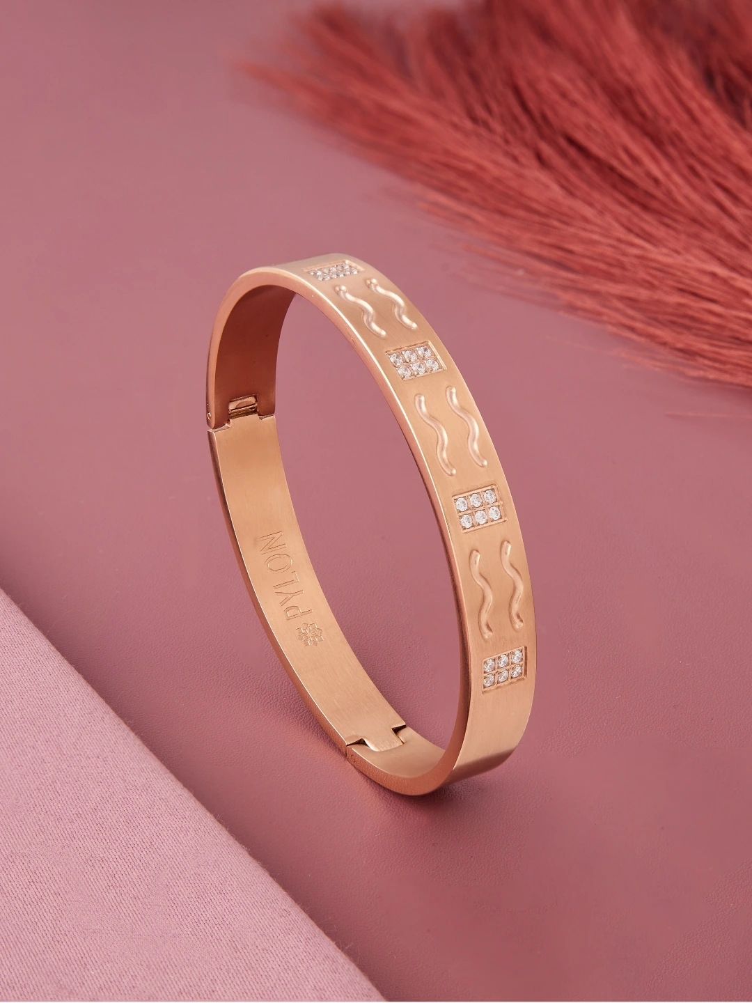 The-Pharaoh-Cuff-in-rose-gold