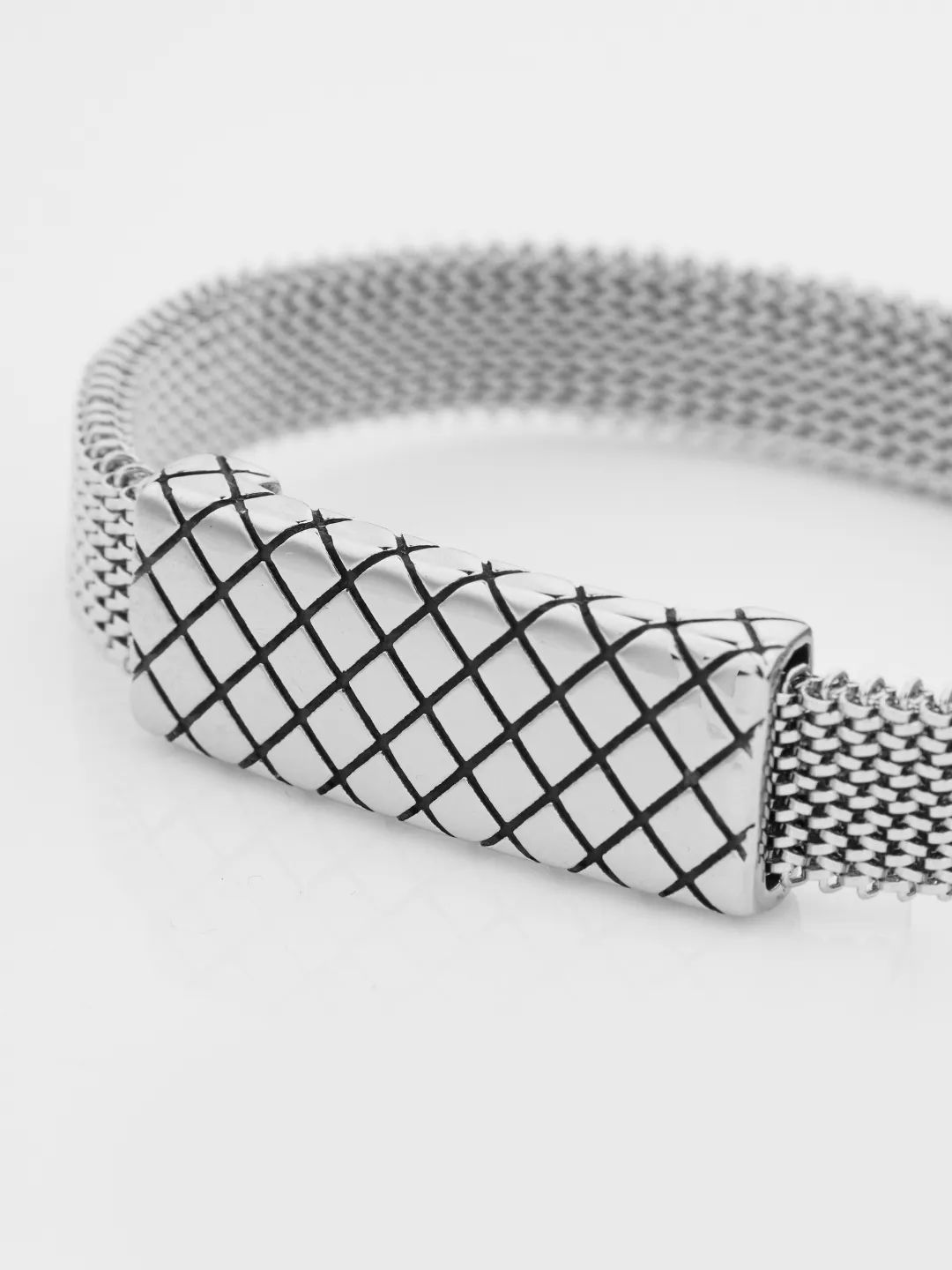 Bottom View of Silver Gridlock Bracelet