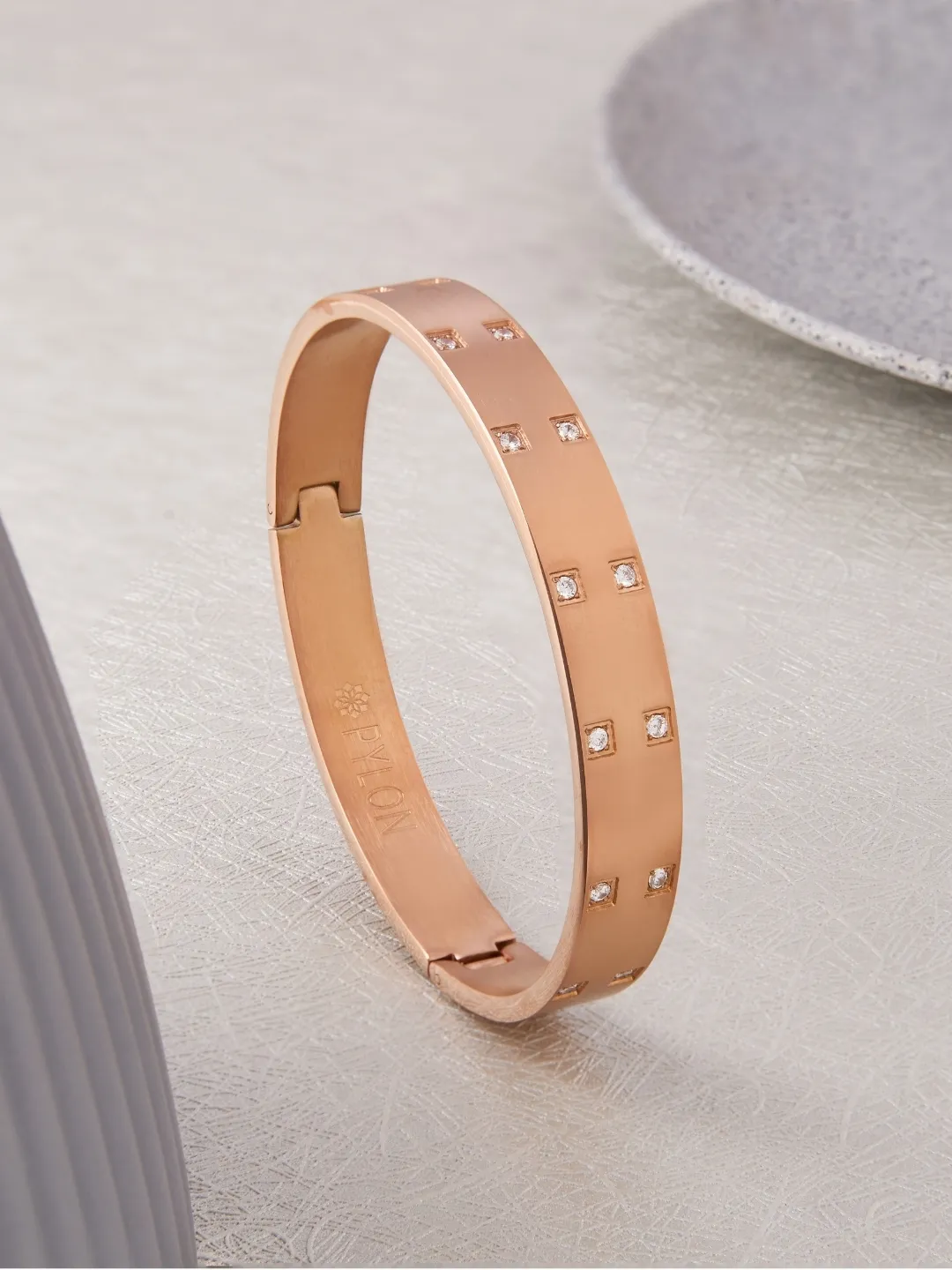 Maverick-Cuff-in-rose-gold