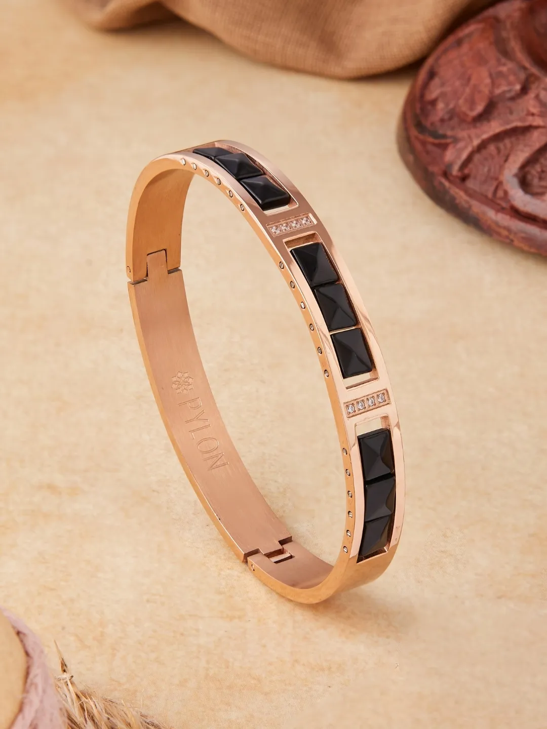 Elegance-Noir-Kada-in-Rose-Gold