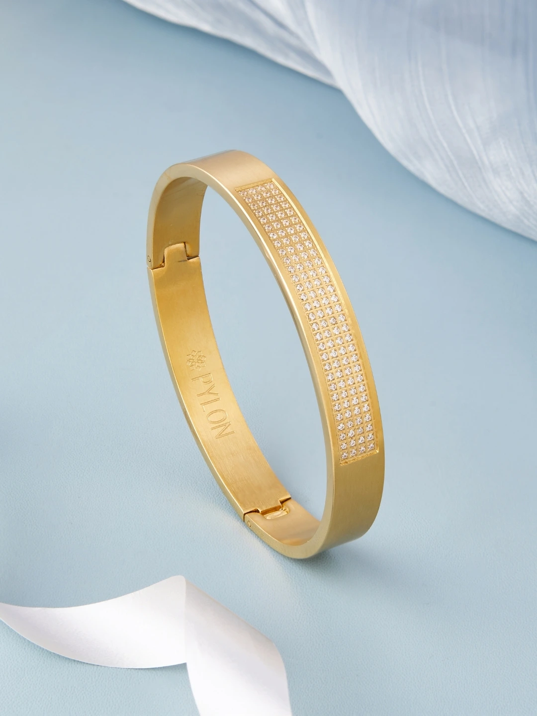 Golden-Sovereign-Bracelet