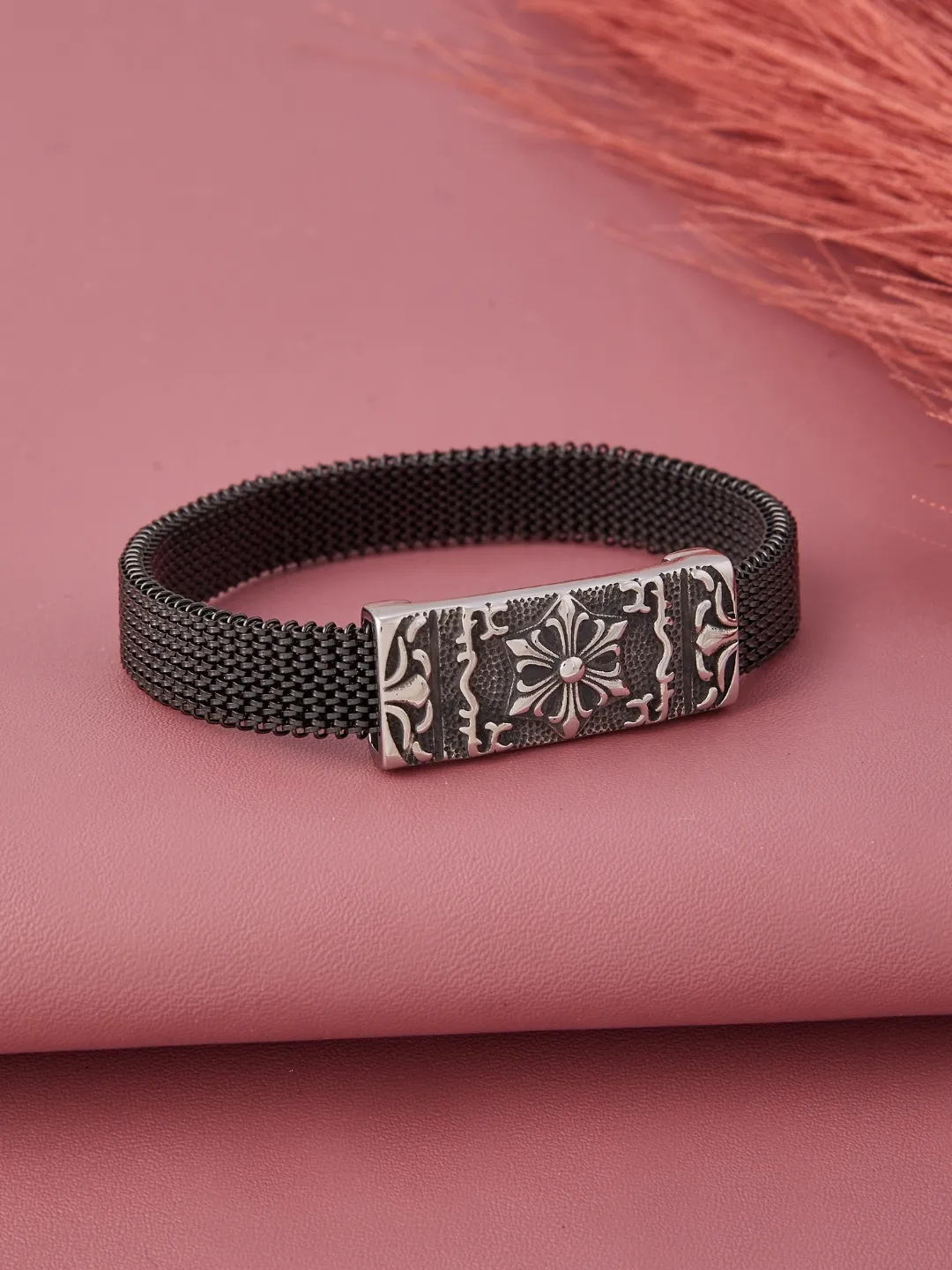 Back Image of Floralis Noir Bracelet