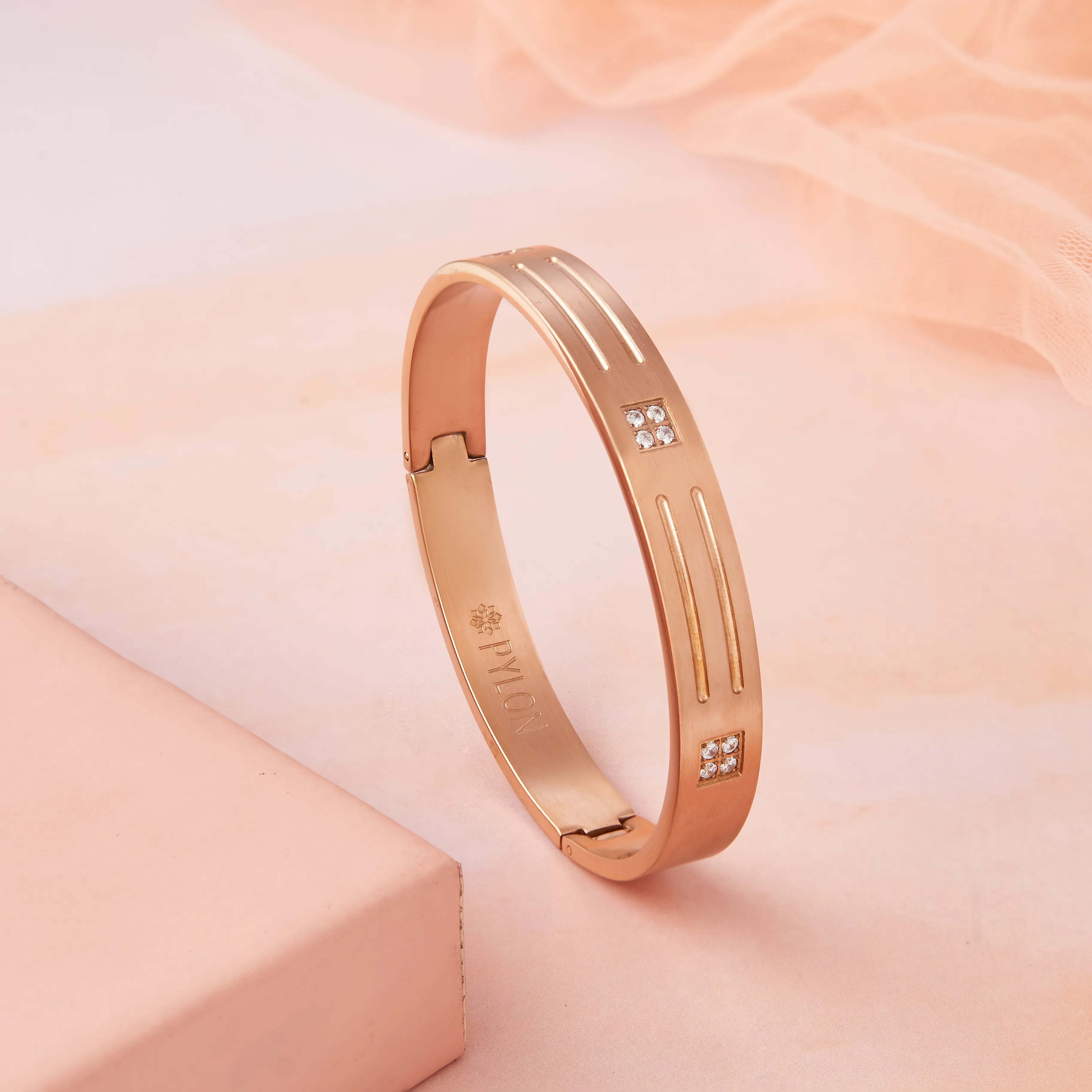 Rose-Gold-Earth-Homme-Cuff