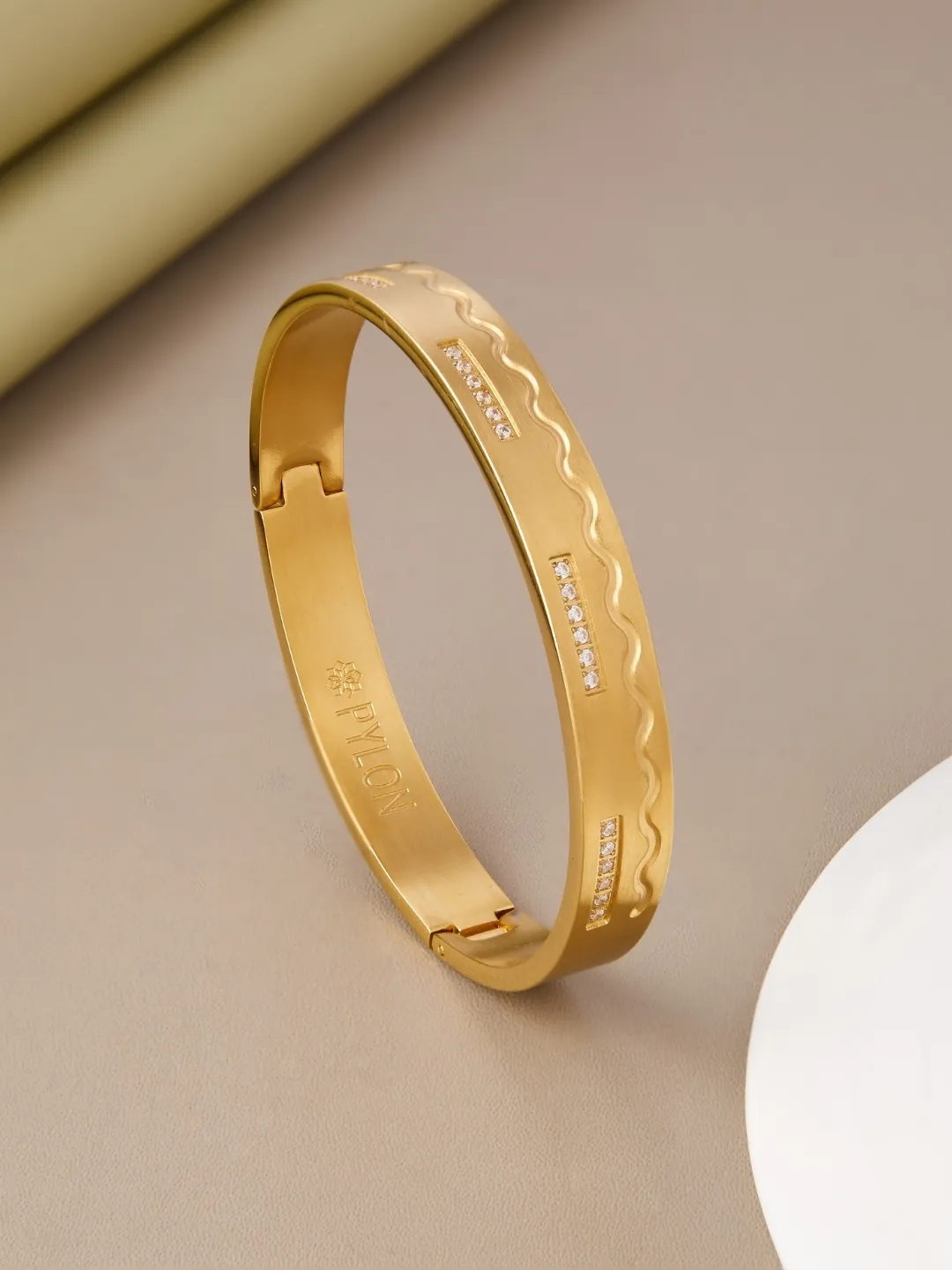 Gold-Boho-Kada